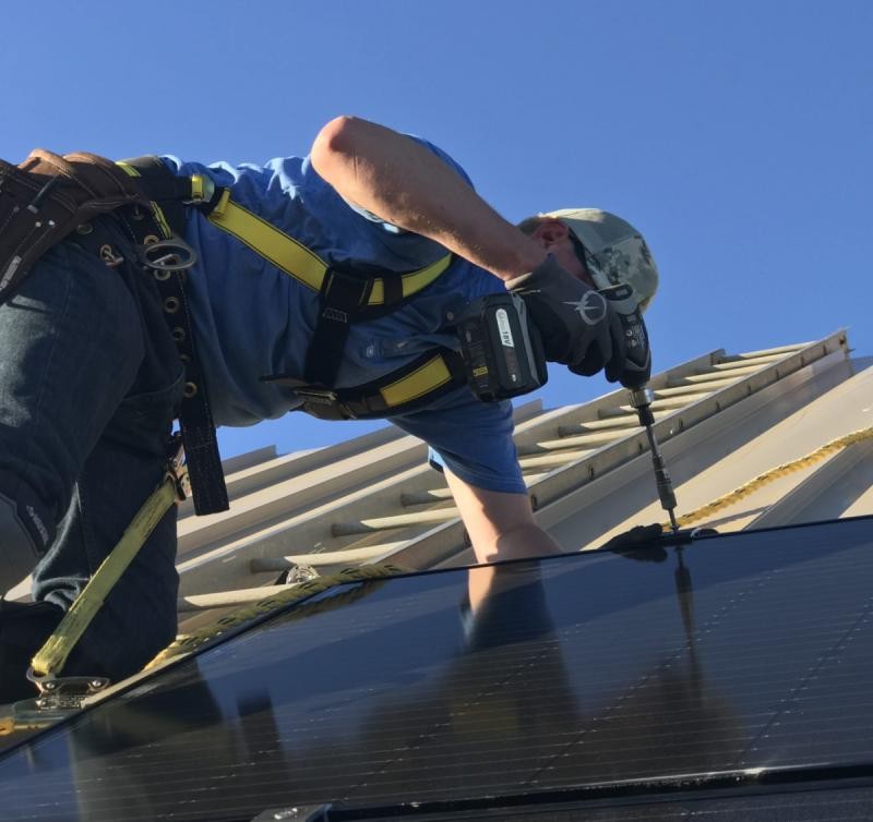 Metalldach für Solar-PV